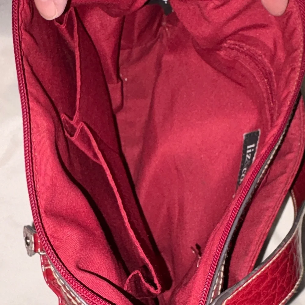 Liz & Co. Burgundy Croc-Embossed Shoulder Bag - Picture 3 of 4